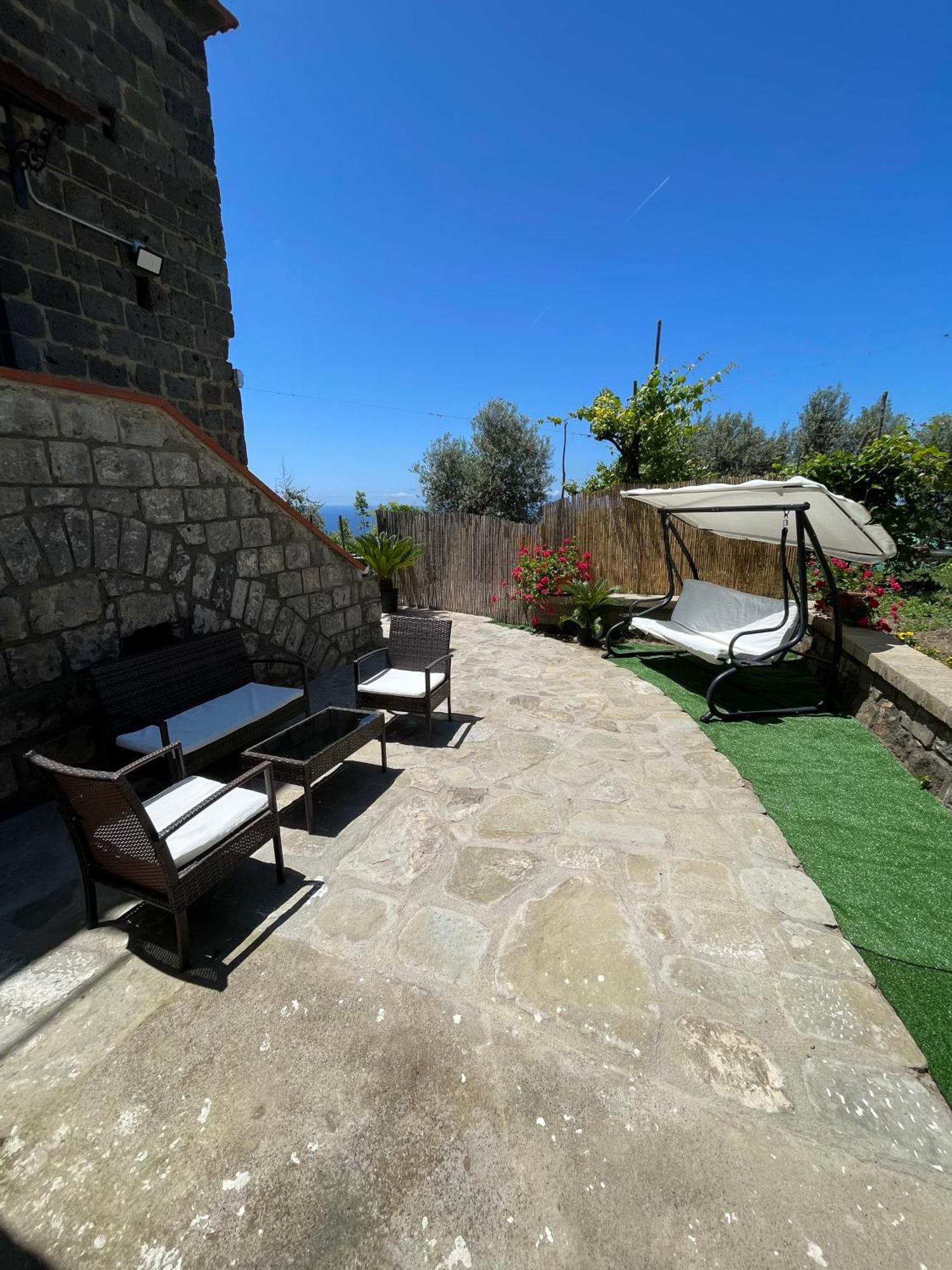 Liparulo Holiday House Massa Lubrense Bagian luar foto